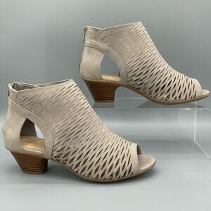 NEW Easy Street Women’s Sunrise Heeled Bootie Gray Size 8W